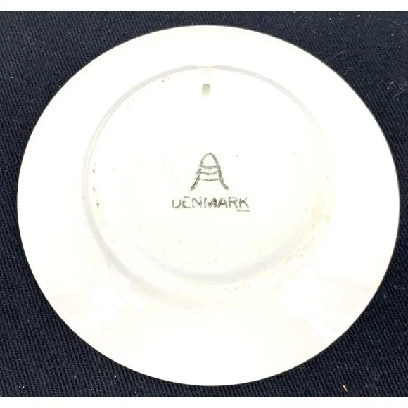 Royal Copenhagen Denmark Small Plate Kronborg Castle 3" Porcelain Vtg - Picture 3 of 4